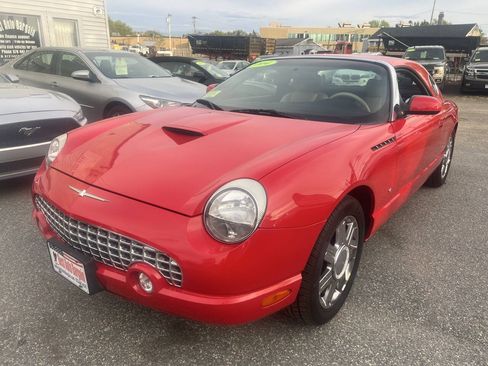 Used 2004 Ford Thunderbird RWD image 3