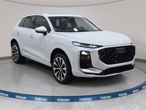 New 2026 Audi Q3 quattro 2.0T AWD/4WD image 3
