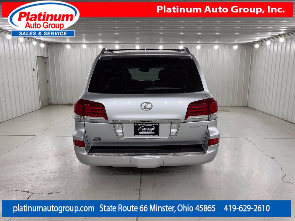 Used 2014 Lexus LX 570 4WD w/ Luxury Package image 4