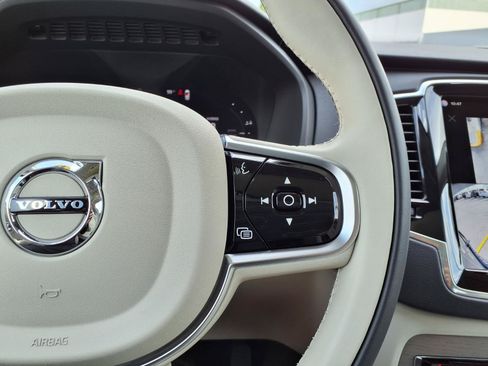Certified 2025 Volvo XC90 T8 Plus w/ Protection Package Premier AWD/4WD image 29
