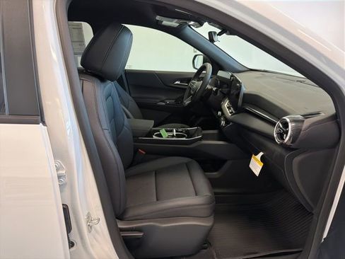 New 2026 Chevrolet Equinox LT image 24