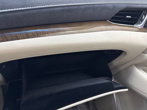 Used 2018 Cadillac Escalade Luxury RWD image 33