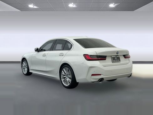 Used 2024 BMW 330i Sedan w/ Convenience Package RWD image 3
