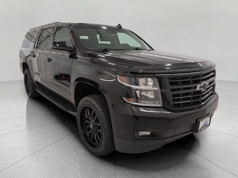 Used 2019 Chevrolet Suburban Premier AWD/4WD image 1