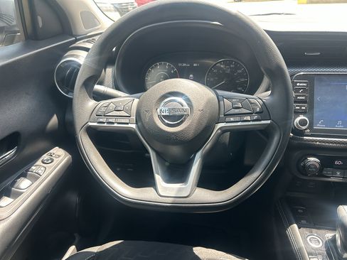 Used 2021 Nissan Kicks SV FWD image 23