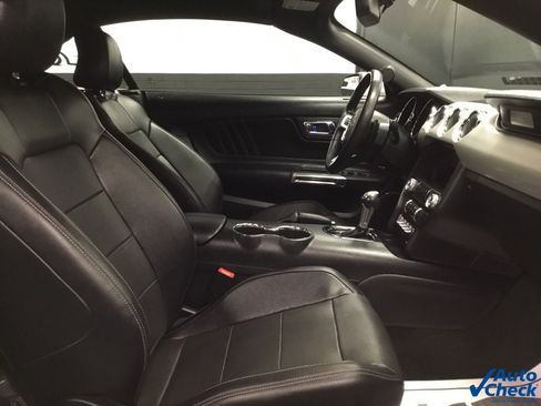 Used 2016 Ford Mustang Premium image 37