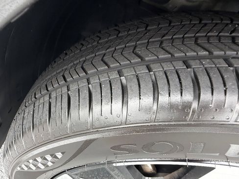 Used 2025 Hyundai Kona SEL FWD image 12