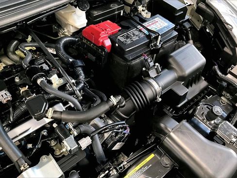 Certified 2025 Nissan Versa SR w/ Trunk Package image 31