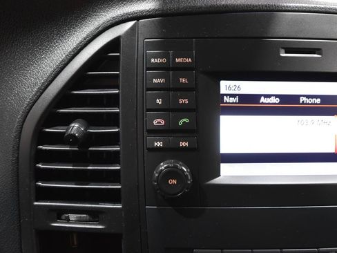 Used 2020 Mercedes-Benz Metris Passenger image 25