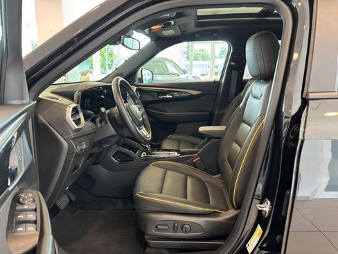 Used 2024 Chevrolet TrailBlazer ACTIV w/ Convenience Package AWD/4WD image 13
