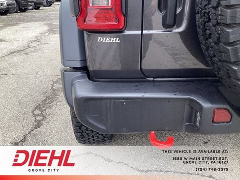 Used 2024 Jeep Wrangler Rubicon w/ Convenience Group AWD/4WD image 13