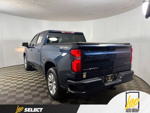 Used 2020 Chevrolet Silverado 1500 Custom w/ Custom Value Package AWD/4WD image 4
