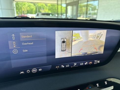 Certified 2025 Buick Enclave Preferred AWD/4WD image 15