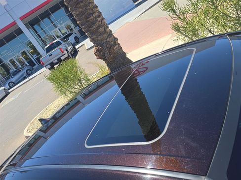 Used 2019 Toyota Avalon Limited w/ Advanced Safety Package FWD image 10