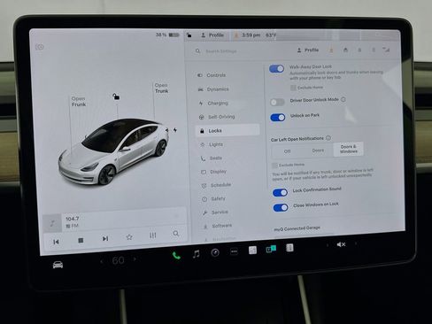 Used 2018 Tesla Model 3 Long Range RWD image 16