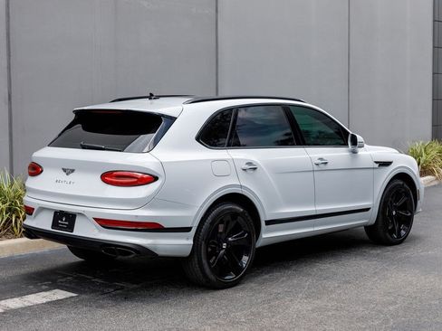 Used 2023 Bentley Bentayga AWD/4WD image 5