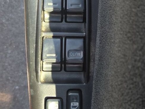 Used 2006 Toyota Corolla S FWD image 17