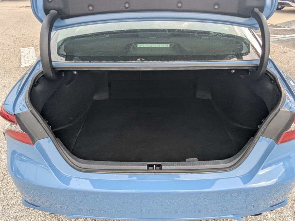 Used 2024 Toyota Camry XSE FWD image 17