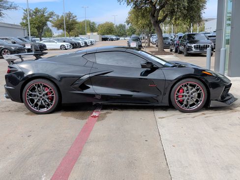 Used 2023 Chevrolet Corvette Stingray Premium Cpe w/ Z51 Performance Package image 10