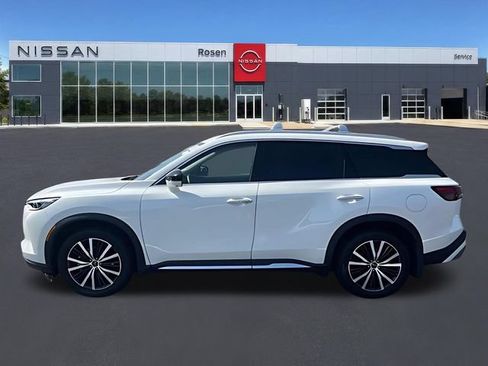 Used 2025 INFINITI QX60 Sensory w/ Lighting Package (N94) AWD/4WD image 2