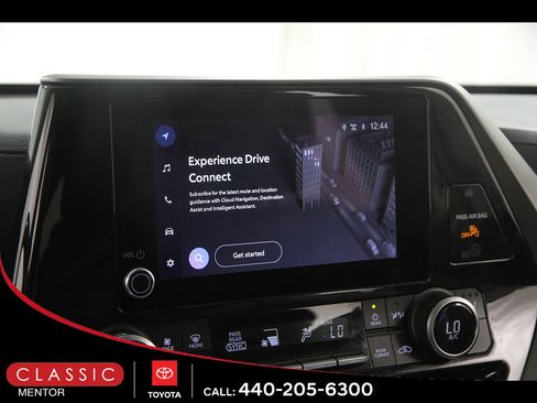 Used 2024 Toyota Highlander XLE FWD image 10