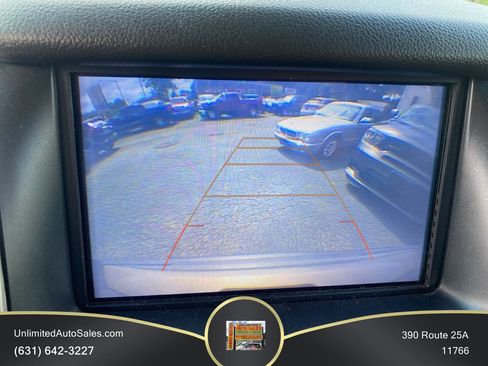 Used 2018 Chevrolet Suburban LT AWD/4WD image 6