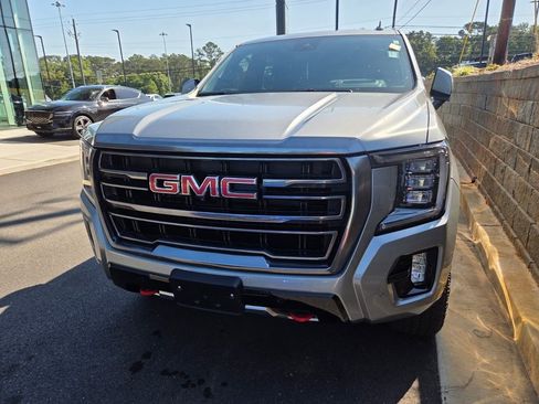 Used 2024 GMC Yukon AT4 w/ Technology Package AWD/4WD image 2