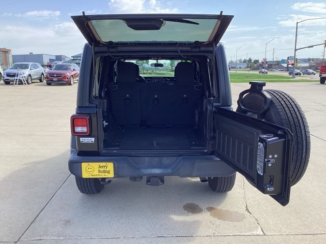 Used 2021 Jeep Wrangler Unlimited Sport AWD/4WD image 6