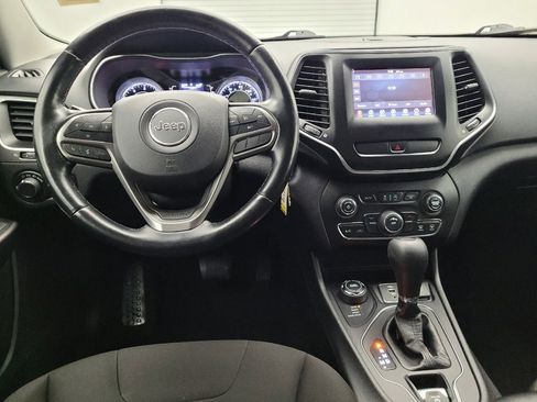 Used 2020 Jeep Cherokee Latitude w/ Cold Weather Group AWD/4WD image 22
