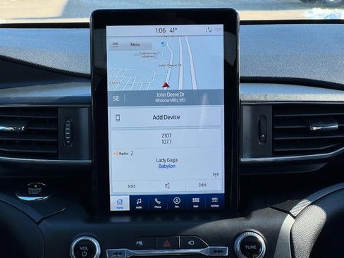 Used 2020 Ford Explorer ST w/ Premium Technology Package image 15