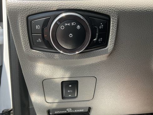 Used 2019 Ford F250 XLT w/ XLT Value Package AWD/4WD image 37