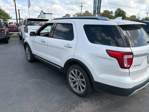 Used 2016 Ford Explorer Limited image 2