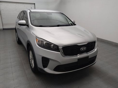 Used 2019 Kia Sorento L FWD image 14