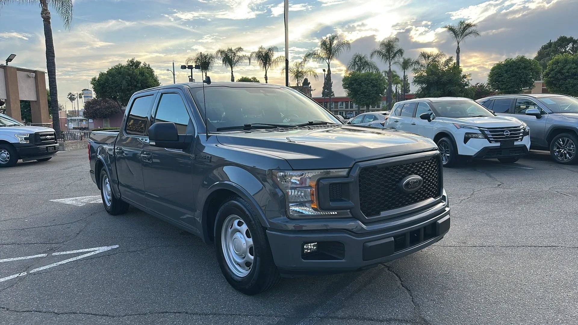 Used 2020 Ford F150 XLT w/ Equipment Group 302A Luxury RWD image 2