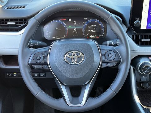 Used 2024 Toyota RAV4 Limited image 11