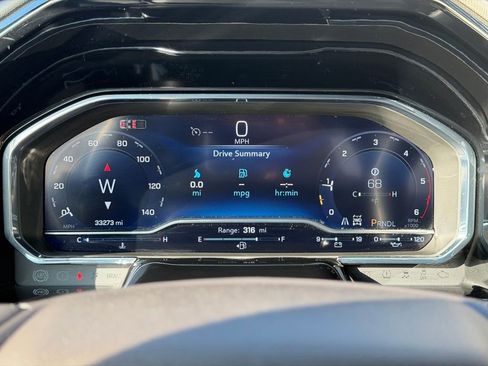 Used 2025 Chevrolet Silverado 3500 LTZ w/ LTZ Plus Package image 19