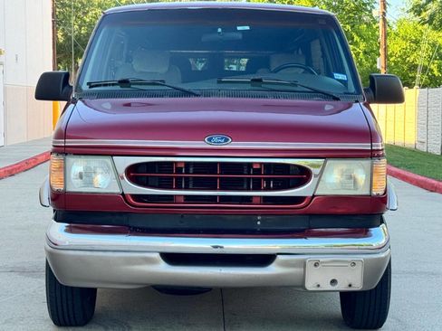 Used 1999 Ford E-250 and Econoline 250 image 8