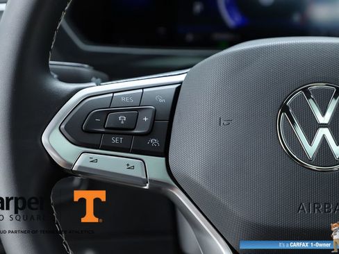 Used 2023 Volkswagen Tiguan SE R-Line AWD/4WD image 61
