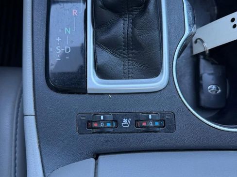 Used 2018 Toyota Highlander Limited image 18