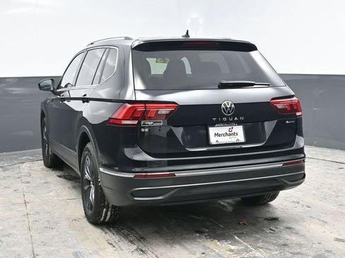 Used 2023 Volkswagen Tiguan SE image 5