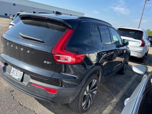 Used 2023 Volvo XC40 B5 Plus w/ Driver Assist Package image 11