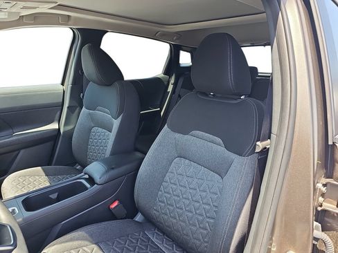 Used 2026 Nissan Kicks SV w/ SV Premium Package FWD image 15