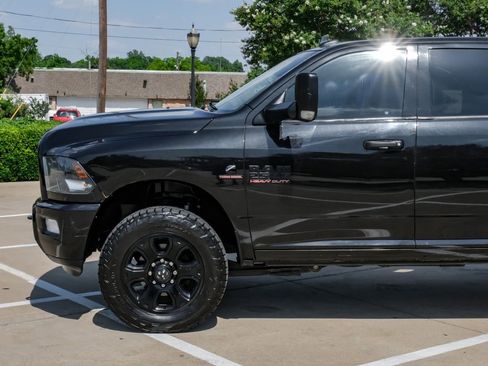 Used 2016 RAM 2500 Lone Star w/ Black Appearance Group image 11