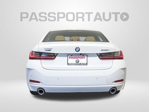 Used 2025 BMW 330i xDrive Sedan w/ Premium Package AWD/4WD image 6