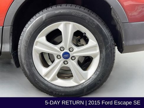 Used 2015 Ford Escape SE w/ Equipment Group 201A AWD/4WD image 34