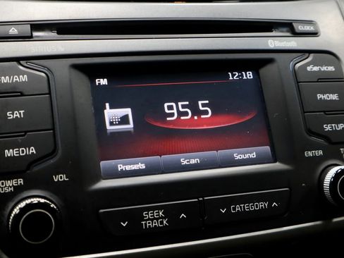 Used 2015 Kia Sportage LX image 3