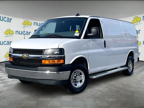 Used 2024 Chevrolet Express 2500 w/ Driver Convenience Package image 3