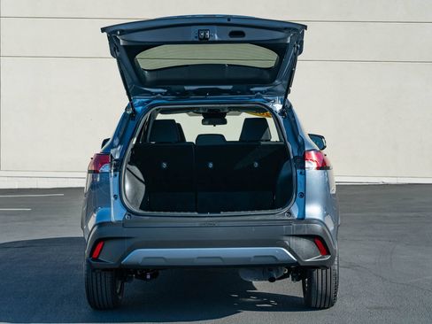 Certified 2025 Toyota Corolla Cross LE FWD image 23