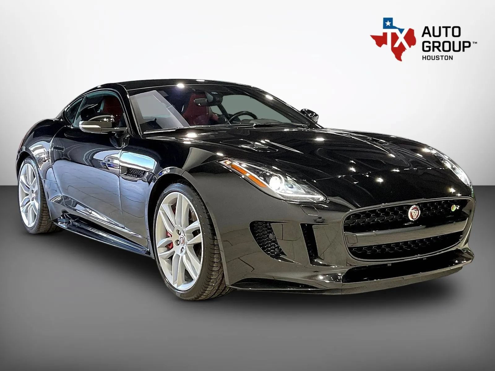 Used 2017 Jaguar F-TYPE R AWD/4WD image 5