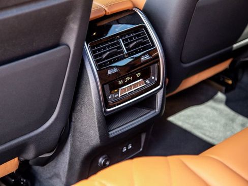 New 2026 BMW X7 xDrive40i w/ Executive Package image 23